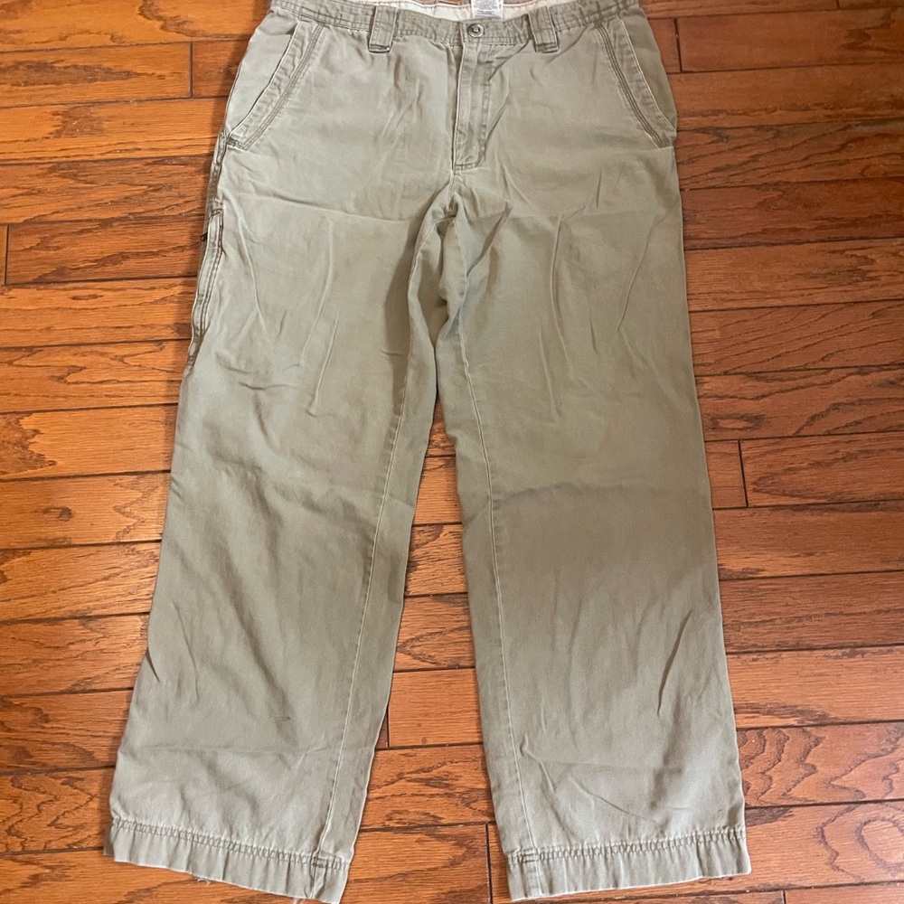 Columbia Tan Cargo Pants with Relaxed Fit